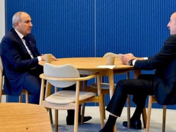 Փաշինյանը խնդրում է, Ալիևը՝ կրկնում. «Զանգեզուրի միջանցքը»՝ որպես նոր տրիգեր. «Փաստ»