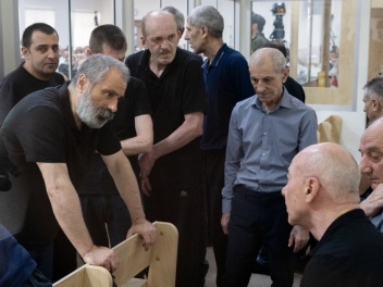 Ալիև-Փաշինյան ջերմացող հարաբերությունների ֆոն...