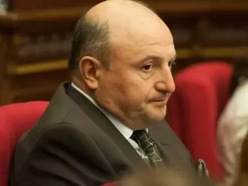 Ամբողջ Գյումրին հենց ձե՛ր ընրակաշառք բաժանելո...
