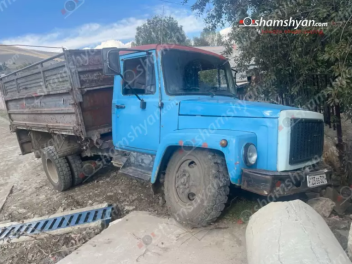 Լոռիում 71-ամյա տղամարդը բեռնատարի վրա աշխատա...