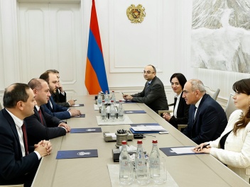 Փաշինյանն ընդունել է Վրաստանի կրթության, գիտո...
