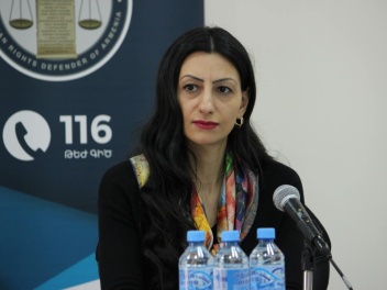 Անահիտ Մանասյանն անդրադառցել է Զորականում անչ...