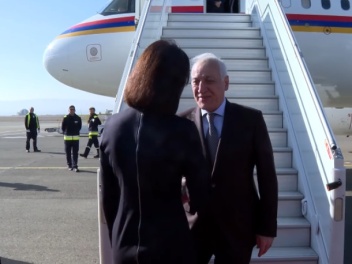 Խաչատուրյանը պաշտոնական այցով ժամանել է Թբիլի...