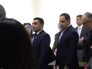 Ռոմանոս Պետրոսյանը շարունակում է մասնակցել ՀԾ...