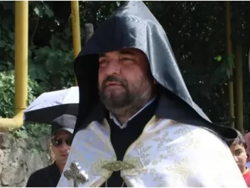 Կեղծավո՛ր, նախ հանի՛ր քո աչքից այդ գերանը և ապա հստակ կտեսնես՝ քո եղբոր աչքից շյուղը հանելու համար. Տեր Սամվել