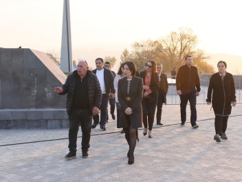 ԿԳՄՍ նախարարը կրկին այցելել է Հայոց ցեղասպանո...