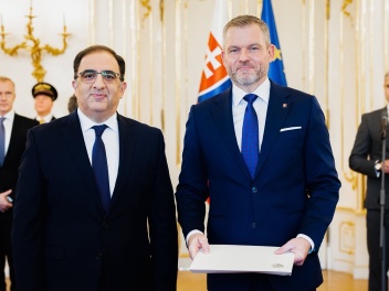 Դեսպան Հովհաննիսյանն իր հավատարմագրերն է հանձ...