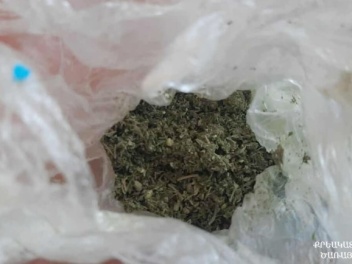 «Վանաձոր» ՔԿՀ այցելած քաղաքացու կոշիկներից հա...