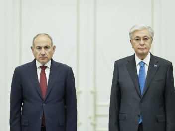 Փաշինյանը Ղազախստանի նախագահին պետական այցով...