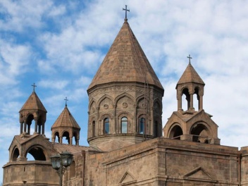 Գերագույն հոգևոր խորհրդի նիստը չի կայացել. Մա...