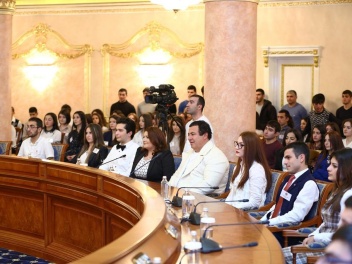 Այս հարցադրումն ինձ ստիպեց կայացնել նաև այլ ո...