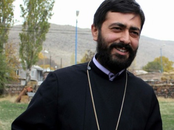 Թալինի հոգևոր հովիվ Տեր Թադեի հարցը Մայր աթոռ...