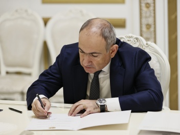 Փաշինյանը Սուրեն Թովմասյանին 3 օրով գործուղու...