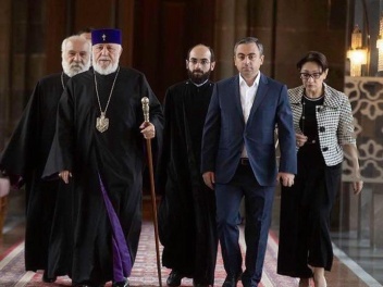 Հայ Առաքելական Սուրբ եկեղեցու դեմ արշավը ծրագ...