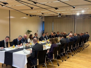 Հիքմեթ Հաջիևը ՆԱՏՕ-ում քննարկել է հայ–ադրբեջա...