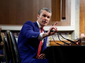 Հեգսեթը Հարավային Կորեաում է՝ վերանայելու ամե...