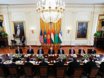 Ուզբեկստանը և Միացյալ Նահանգները հազվագյուտ մ...