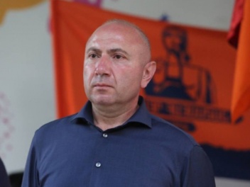 Զգուշացիր ավտոմեքենայից. ինչու են կոտրել «Մայ...