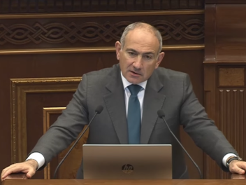 Խաղաղությունն այն է, որ Հայաստան գնացք է մտել...