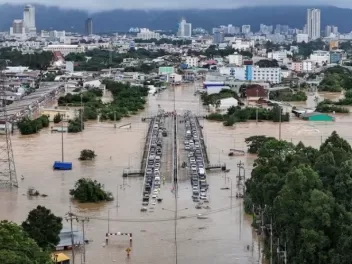 Թաիլանդի Հաթ Յայում ջրհեղեղի զոհերի թիվը կրկն...