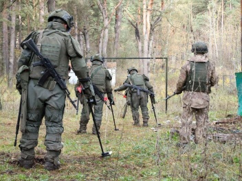 Հյուսիսային Կորեայի սակրավորները մասնակցում ե...