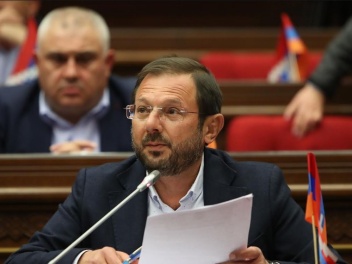 Գեղամ Մանուկյանն անդրադարձել է ՀԷՑ-ի լիցենզիա...