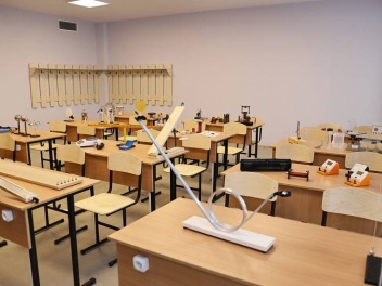 Մտնում ենք սպորտային դահլիճ, տեսնում ենք՝ մեծ...