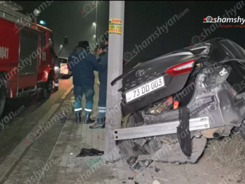 Երևանում բախվել են «Mercedes»-ն ու «Toyota»-ն...