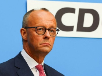 Հիմա մենք պետք է սպասենք և տեսնենք, թե ինչ կք...