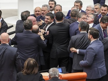 Թուրքիայի խորհրդարանում բյուջեի քննարկումների...