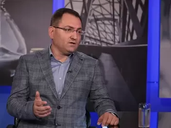 Ինչպե՞ս է ստացվում, որ աշխատավարձով գնում եք...