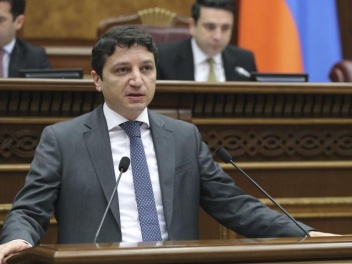 Շատ ափսոս, որ ՀՀ ֆինանսների նախարարը չի տիրապ...