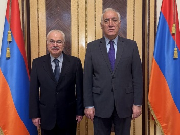 Նախագահը ընդունել է «Հայաստան» համահայկական հ...