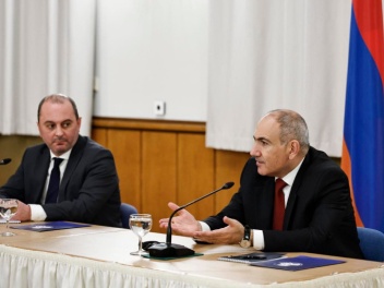 Ղարաբաղի հարցն էլ է լուծված, Հայաստանինն էլ,...