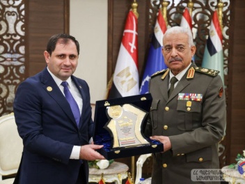 Քննարկվել են պաշտպանության բնագավառում համագո...