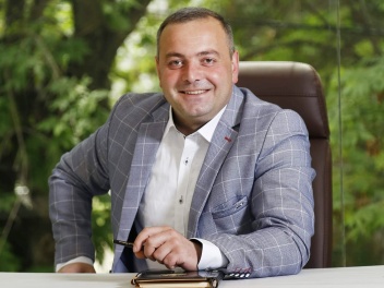 Շտապ օգնությունը չի կարողանում մոտենալ բնակիչ...