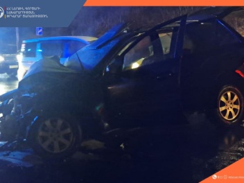 Մյասնիկյան պողոտայում «Mercedes-Benz»-ը դուրս...