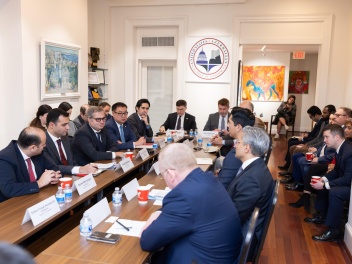 ԱՄՆ-ում Հայաստանի և Ադրբեջանի դեսպանները մասն...