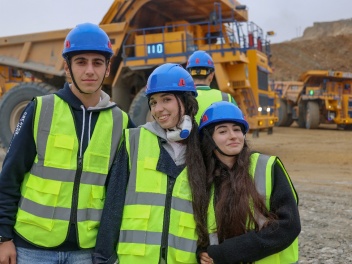 ԶՊՄԿ-ն շնորհավորում է բոլոր ուսանողներին օրվա կապակցությամբ