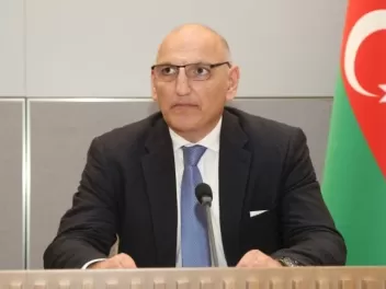 Ադրբեջանը նոր բացատրություն է հնչեցրել Հայաստանի Սահմանադրությունը փոփոխելու իր պահանջի վերաբերյալ