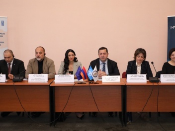 Հայաստան ժամանած մարդու իրավունքների ոլորտի փորձագետները ՀՀ օմբուդսմենի գլխավորությամբ այցելել են ԵՊՀ