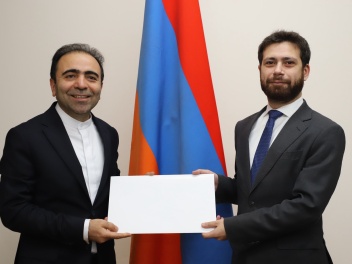 ՀՀ ԱԳ նախարարի տեղակալն ընդունել է Իրանի Իսլա...