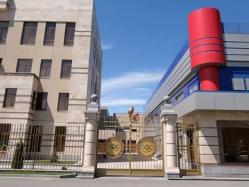 Երևանում «Mercedes»-ի բեռնախցիկից գողացել են...