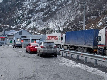 Լարսը բացվել է բոլոր տեսակի ավտոտրանսպորտային...