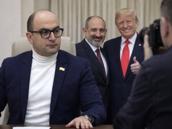 Մենք բոլորս վճարելու ենք 1 մլրդ դոլար, որ Փաշինյանը ֆոտո ունենա Թրամփի հետ․ Մամիջանյան