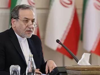 Մենք բանակցություններ չենք խնդրել․ Արաղչի