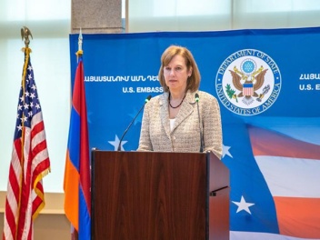 Քիչ հավանական է, որ Պետքարտուղարությունում կա...