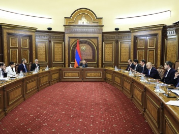 Փաշինյանի գլխավորությամբ տեղի է ունեցել խորհր...