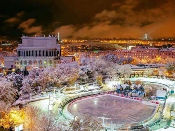 Երևանում առատ ձյան հետևանքով ճանապարհներին փո...