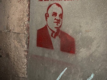 «Ազատություն Արամ Քոչարյանին»․ Էջմիածնում պահանջում են քաղբանտարկյալի ազատ արձակումը